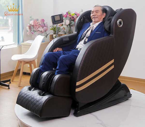 ghế massage cho người cao tuổi